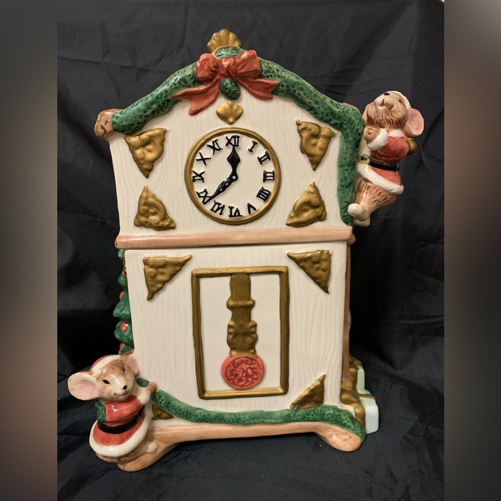 Vintage 1996 Christmas Cookie Jar